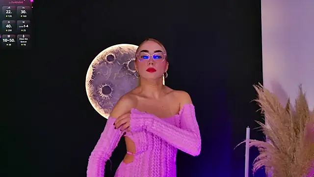 Sarajonnes online show from 06-18-26, 11:36