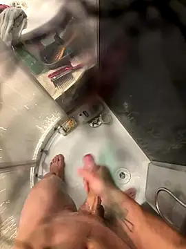 Snapshot of lescro95_ chatting on 11-09-25, 04:27 lescro95 online show from 11-09-25, 04:27