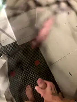 Snapshot of lescro95_ chatting on 11-14-25, 12:59 lescro95 online show from 11-14-25, 12:59