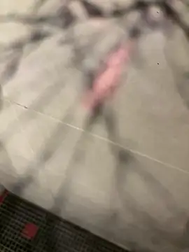 Snapshot of lescro95_ chatting on 02-15-26, 05:31 lescro95 online show from 02-15-26, 05:31