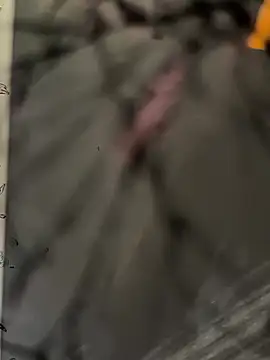 Snapshot of lescro95_ chatting on 03-17-26, 03:59 lescro95 online show from 03-17-26, 03:59