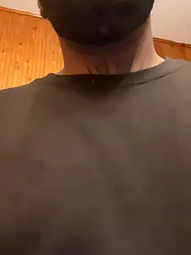 Dikkiduohottt online show from 12-15-25, 04:22