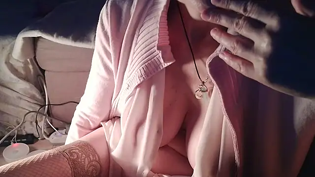 VeneRed online show from 02-25-25, 07:14