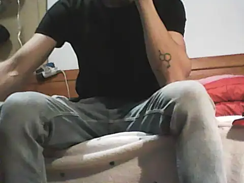 Snapshot of Fundy37 chatting on 03-07-26, 08:50 Fundy37 online show from 03-07-26, 08:50