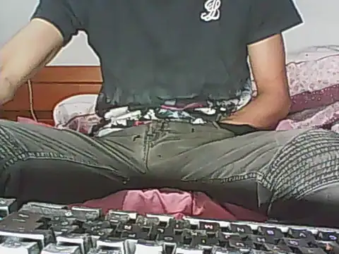 Snapshot of Fundy37 chatting on 03-09-26, 11:09 Fundy37 online show from 03-09-26, 11:09