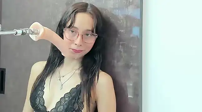 doll bella  online show from 01-14-25, 07:53
