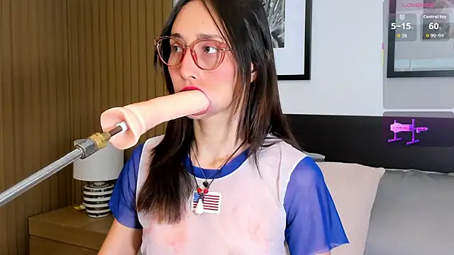 doll bella  online show from 01-15-26, 07:50