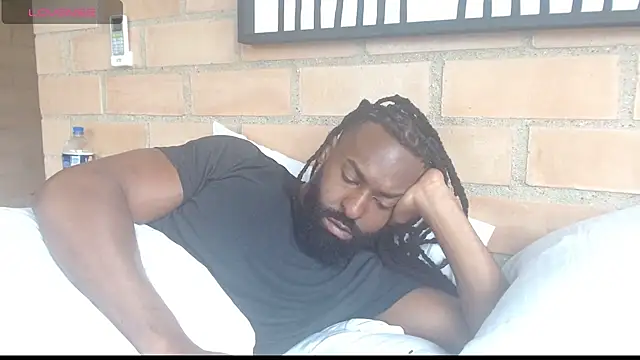 Snapshot of johngabbanaa chatting on 02-08-25, 06:33 johngabbanaa online show from 02-08-25, 06:33