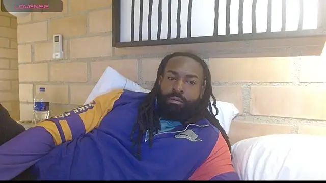 Snapshot of johngabbanaa chatting on 02-11-25, 11:10 johngabbanaa online show from 02-11-25, 11:10