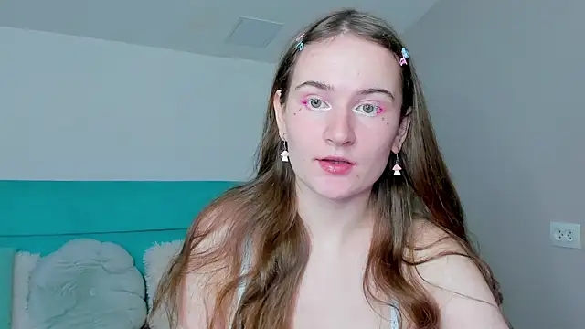 L1ittle kitty  online show from 11-25-25, 06:46