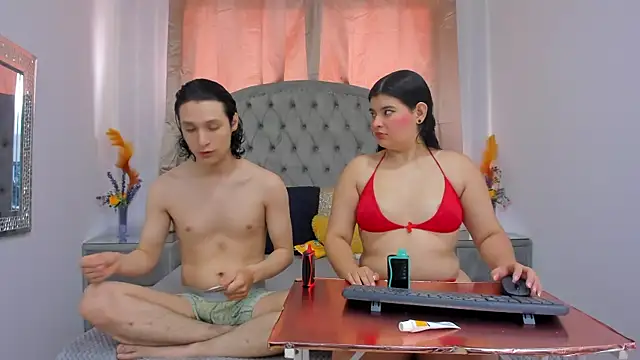 LIZandDante online show from 09-18-25, 07:38