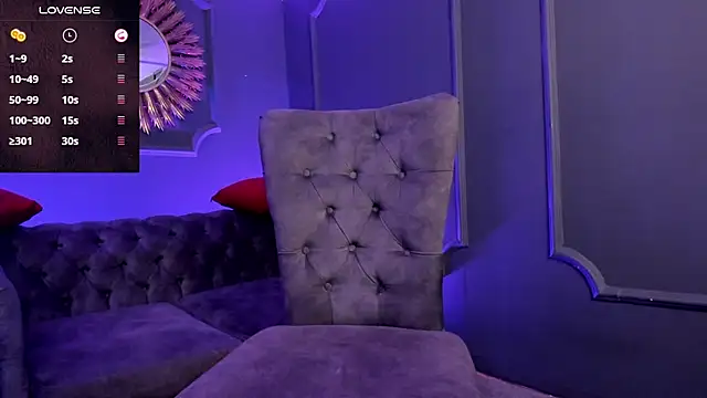 Lucy Williiams online show from 12-29-24, 04:38