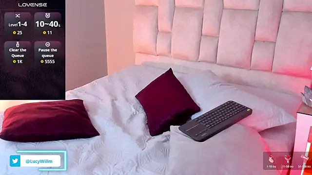 Snapshot of Lucy_Williiams chatting on 03-04-26, 07:42 Lucy Williiams online show from 03-04-26, 07:42