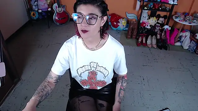 MissMiia2 online show from 01-08-25, 01:52