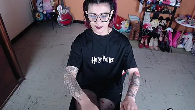 MissMiia2 online show from 01-09-25, 03:01