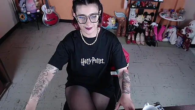 MissMiia2 online show from 01-09-25, 06:04