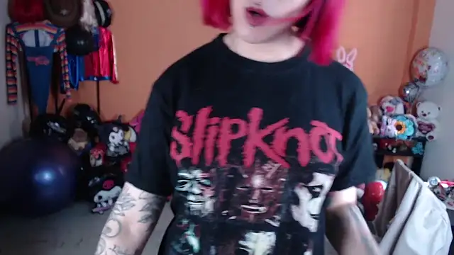 MissMiia2 online show from 10-18-25, 04:08