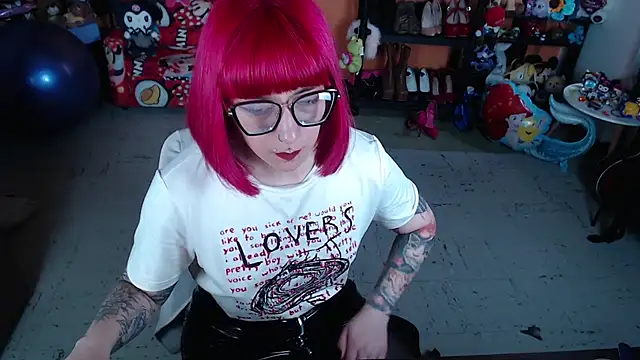 MissMiia2 online show from 11-26-25, 09:16