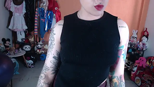 MissMiia2 online show from 06-14-26, 05:37