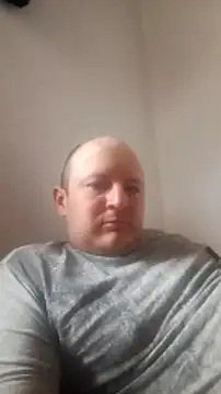 Snapshot of gato- chatting on 12-12-24, 09:26 gato- online show from 12-12-24, 09:26