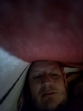 Snapshot of gato- chatting on 01-09-25, 02:01 gato- online show from 01-09-25, 02:01