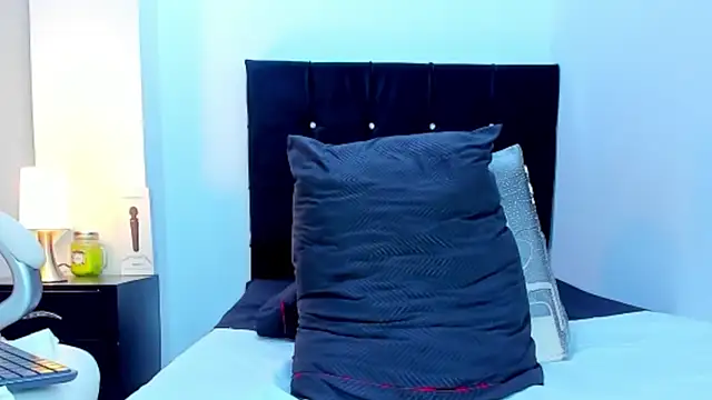 Snapshot of kathyajhonss chatting on 02-02-25, 02:27 kathyajhonss online show from 02-02-25, 02:27