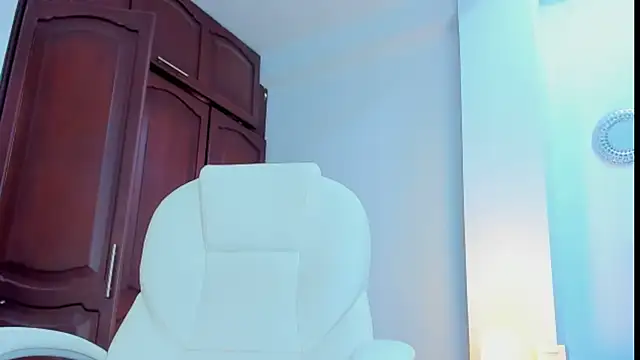 Snapshot of kathyajhonss chatting on 02-25-25, 01:30 kathyajhonss online show from 02-25-25, 01:30