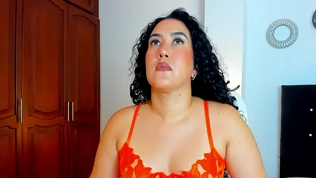 Snapshot of kathyajhonss chatting on 05-10-26, 03:39 kathyajhonss online show from 05-10-26, 03:39