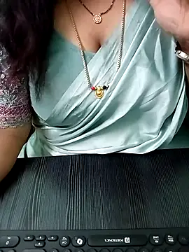 Snapshot of your-sameera chatting on 05-04-26, 05:47 your-sameera online show from 05-04-26, 05:47