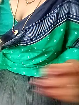 Snapshot of your-sameera chatting on 05-08-26, 04:18 your-sameera online show from 05-08-26, 04:18