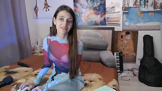 Snapshot of Iren chatting on 02-22-25, 12:05 Iren online show from 02-22-25, 12:05