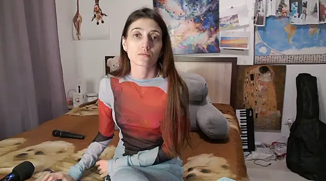 Snapshot of Iren chatting on 02-25-25, 05:15 Iren online show from 02-25-25, 05:15