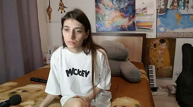 Snapshot of Iren chatting on 03-07-25, 02:04 Iren online show from 03-07-25, 02:04