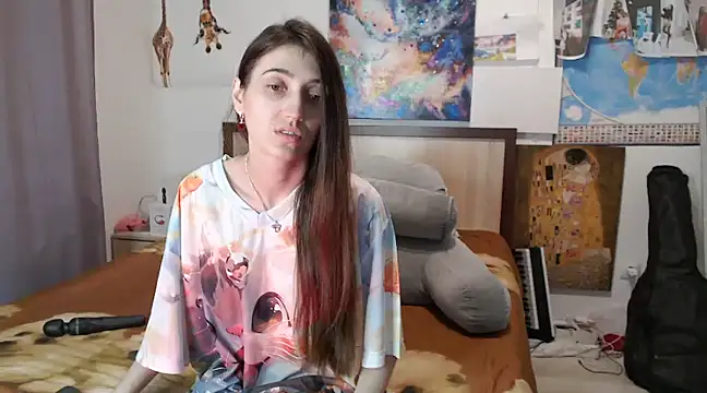 Snapshot of Iren chatting on 03-11-25, 10:09 Iren online show from 03-11-25, 10:09