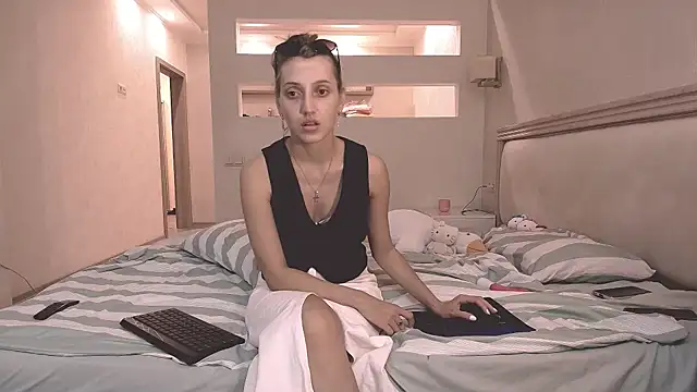 Snapshot of Iren chatting on 09-09-25, 01:38 Iren online show from 09-09-25, 01:38