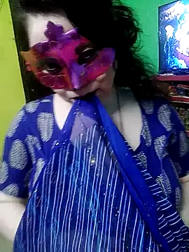 Snapshot of Raja_Ranii chatting on 02-16-25, 12:43 Raja Ranii online show from 02-16-25, 12:43