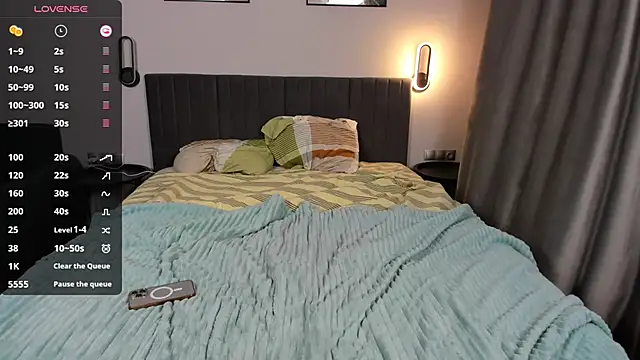 jesssicamooon online show from 12-20-24, 10:43