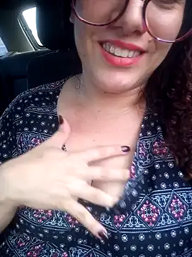 Snapshot of litha_luna chatting on 12-21-24, 09:04 litha luna online show from 12-21-24, 09:04