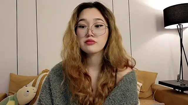 Snapshot of Jennatyan chatting on 02-25-26, 12:26 Jennatyan online show from 02-25-26, 12:26