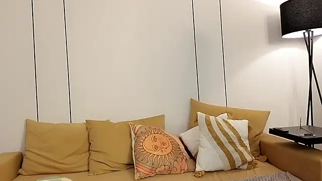 Snapshot of Jennatyan chatting on 02-26-26, 12:59 Jennatyan online show from 02-26-26, 12:59