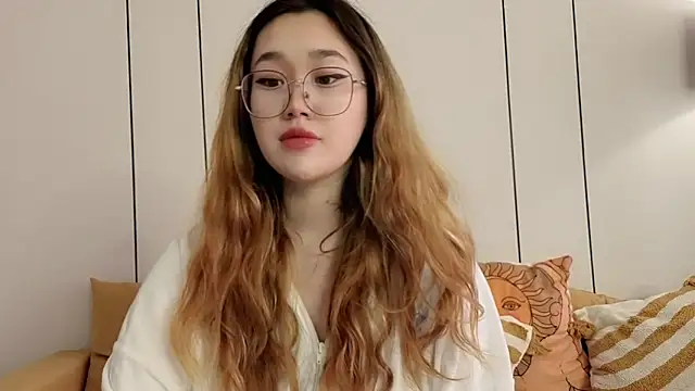 Jennatyan online show from 04-18-26, 06:50