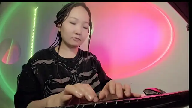 himeros goddess online show from 02-07-25, 05:52