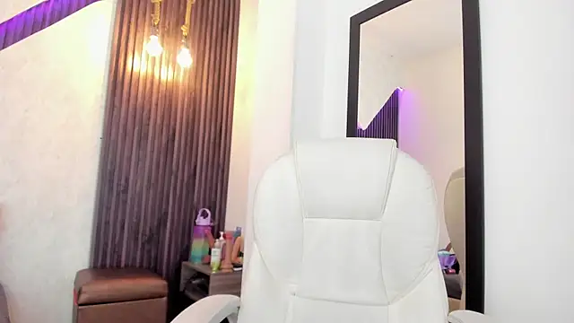 laurin clauz  online show from 10-06-25, 03:42