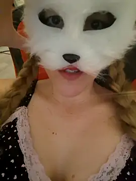 Snapshot of Hexe12346 chatting on 03-05-26, 06:31 Hexe12346 online show from 03-05-26, 06:31