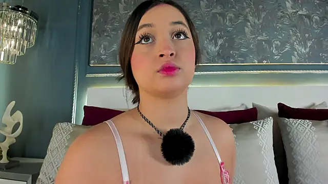 MiaKay1 online show from 05-01-26, 03:44