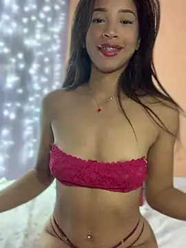 Snapshot of Nicole_cute1 chatting on 02-14-25, 06:56 Nicole cute1 online show from 02-14-25, 06:56