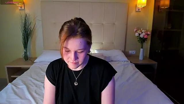 Colleen Blake online show from 10-20-25, 04:51