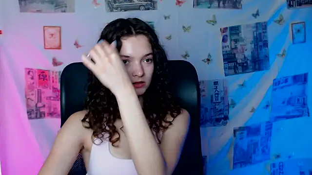  SusieSu  online show from 06-19-26, 04:39