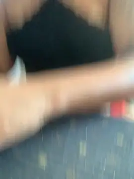 Gabrielleof online show from 10-31-25, 01:01