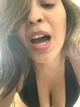 Gabrielleof online show from 11-25-25, 03:34